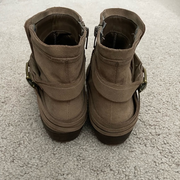 Fergalicious by Fergie Tan Ankle Boots - Picture 4 of 5